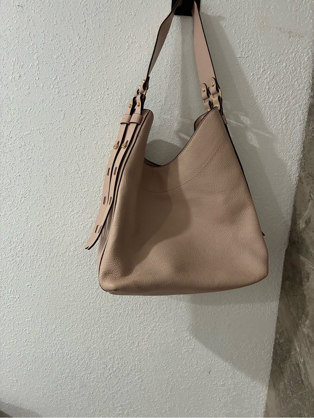 Michael Kors Blush Pebbled Leather Shoulder Hobo with Gold MK Emblem - Picture 2 of 3